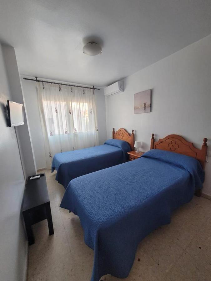 Hostal Mediterraneo Torre Del Mar Eksteriør billede