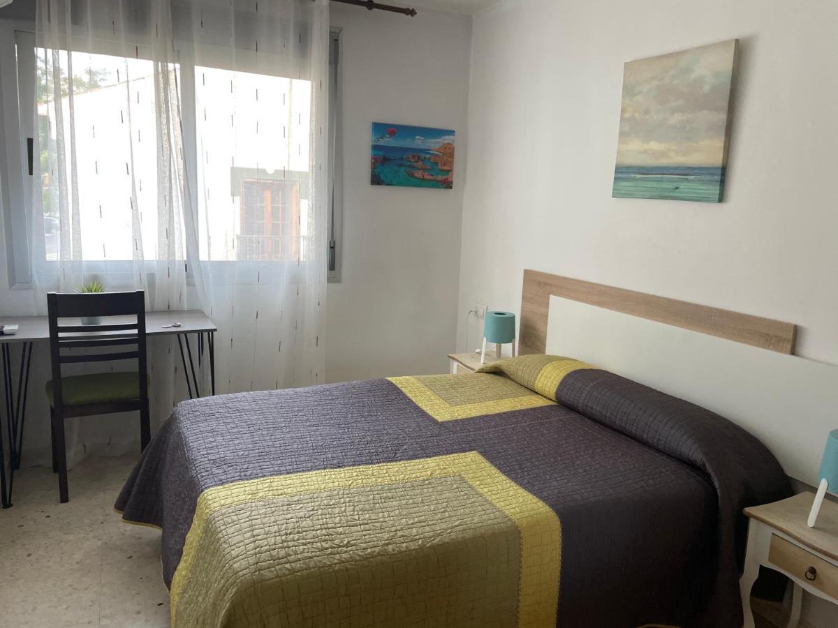 Hostal Mediterraneo Torre Del Mar Eksteriør billede