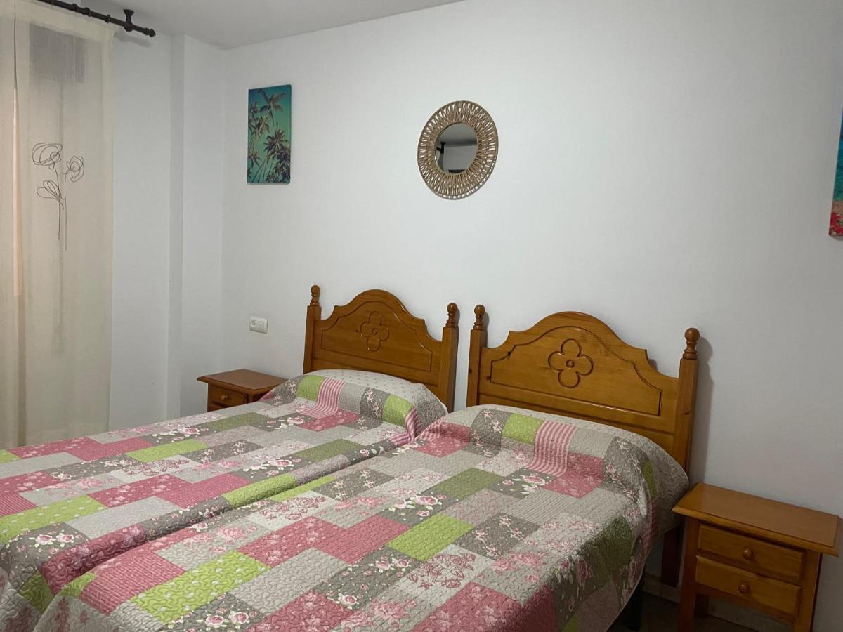 Hostal Mediterraneo Torre Del Mar Eksteriør billede