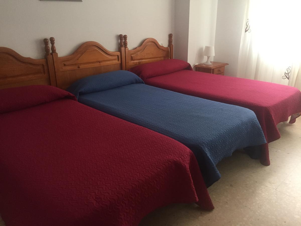 Hostal Mediterraneo Torre Del Mar Eksteriør billede