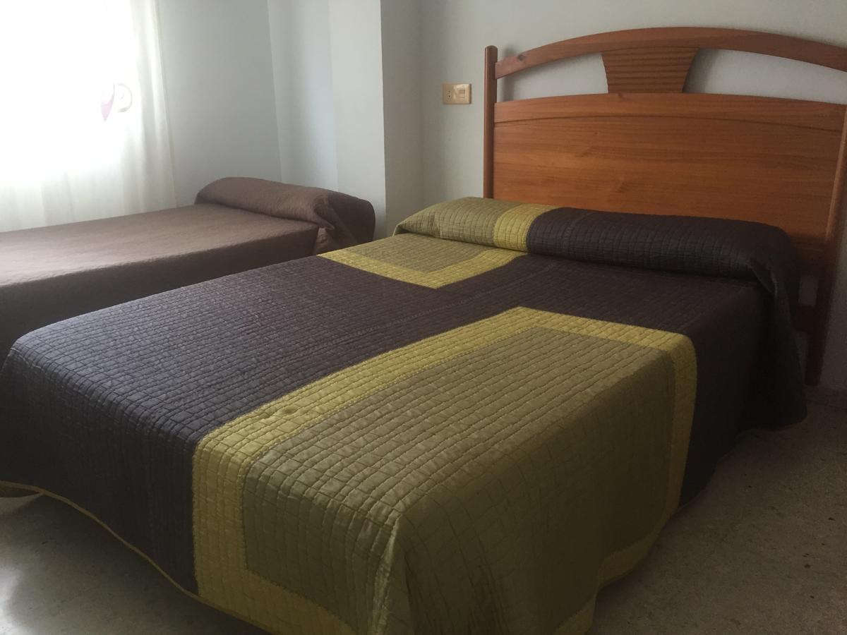 Hostal Mediterraneo Torre Del Mar Eksteriør billede