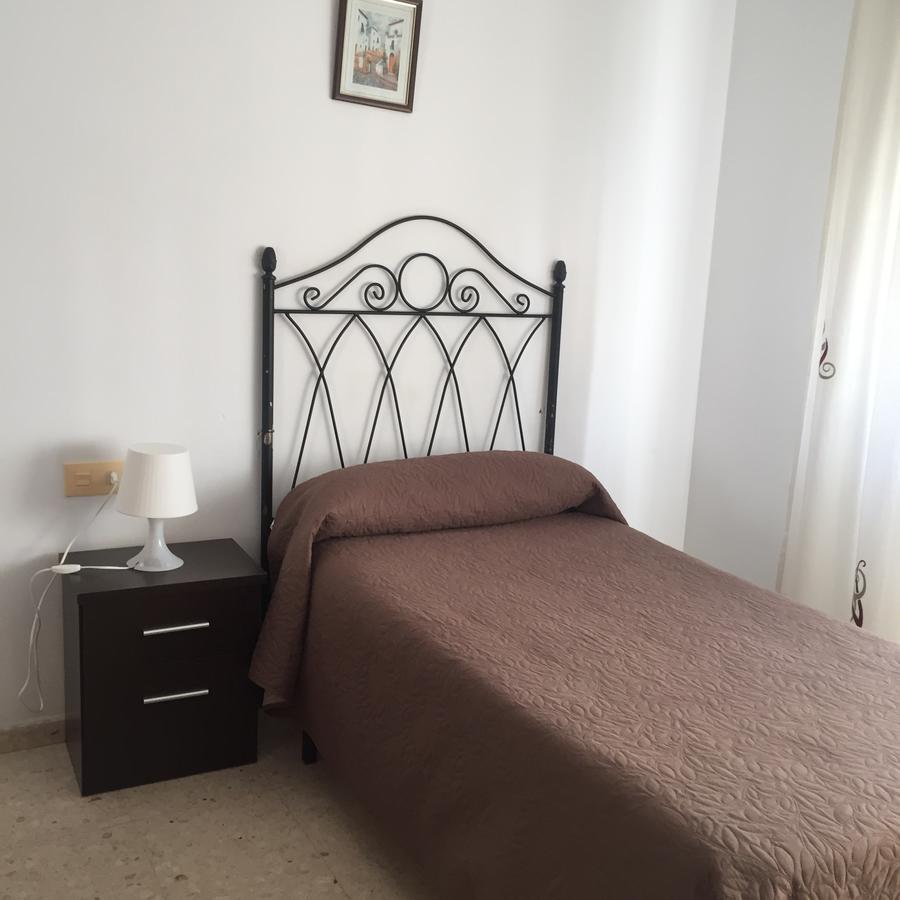 Hostal Mediterraneo Torre Del Mar Eksteriør billede