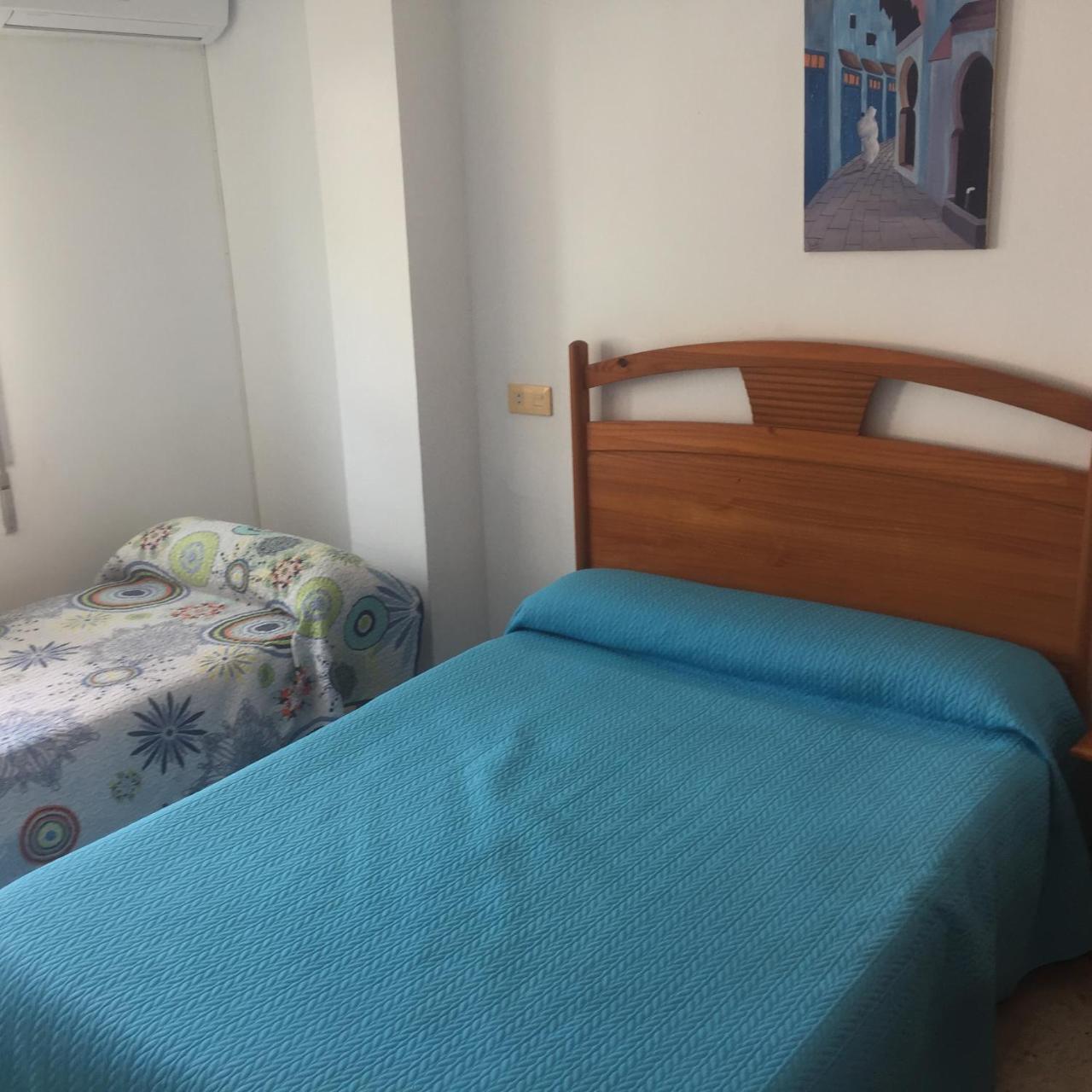 Hostal Mediterraneo Torre Del Mar Eksteriør billede