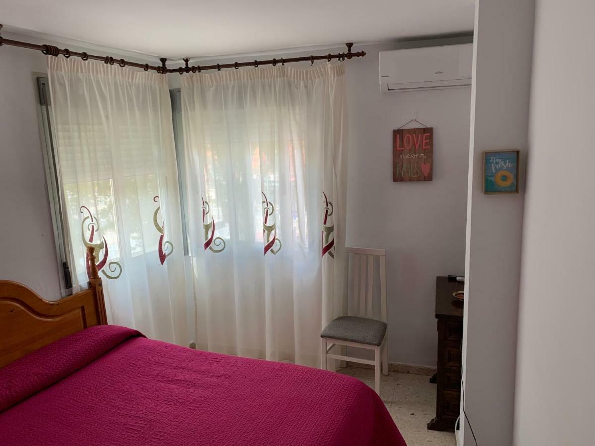 Hostal Mediterraneo Torre Del Mar Eksteriør billede